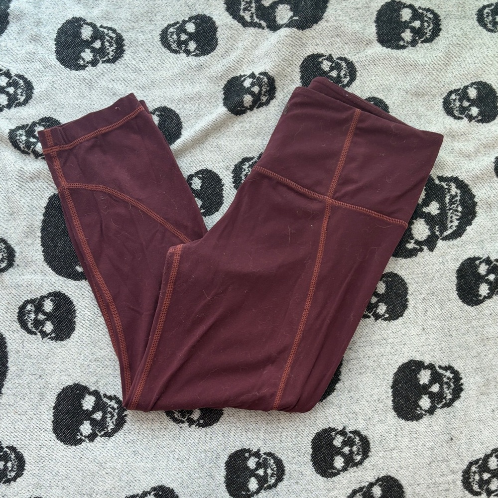 Athleta Maroon Capri legging sz S